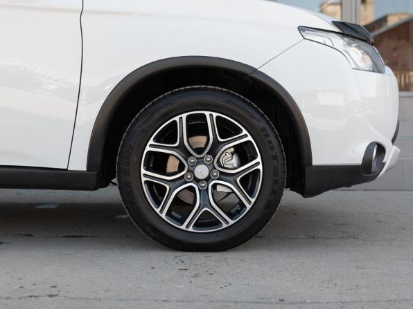 Mitsubishi Outlander III с пробегом 2014 года, цена 1 545 000 рублей, 197612 км, внедорожник, Автокод Объявления