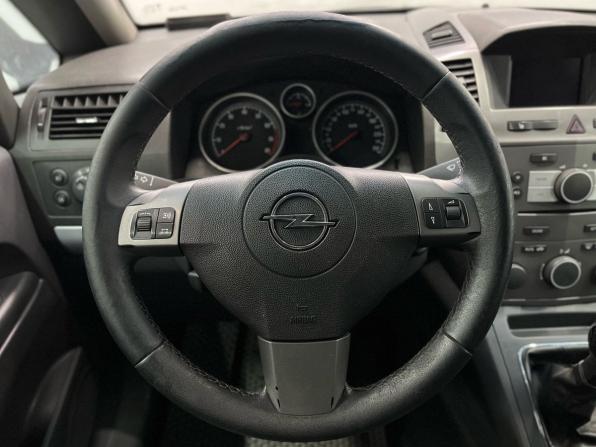 Opel Zafira B с пробегом 2006 года, цена 709 900 рублей, 213383 км, компактвэн, Автокод Объявления