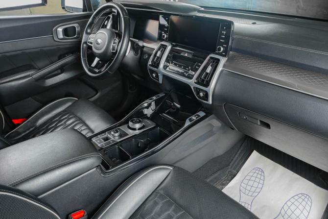 Kia Sorento IV с пробегом 2021 года, цена 4 049 000 рублей, 135386 км, внедорожник, Автокод Объявления