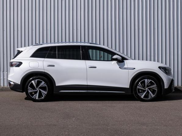 Volkswagen ID.6 с пробегом 2022 года, цена 3 699 000 рублей, 57205 км, внедорожник, Автокод Объявления