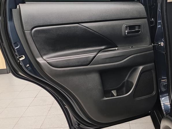 Mitsubishi Outlander III Рестайлинг 3 с пробегом 2018 года, цена 2 650 000 рублей, 182760 км, внедорожник, Автокод Объявления