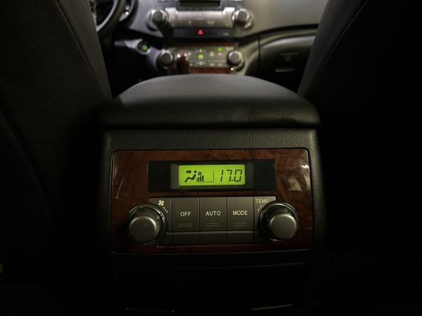 Toyota Highlander II (XU40) Рестайлинг с пробегом 2011 года, цена 1 679 000 рублей, 316867 км, внедорожник, Автокод Объявления