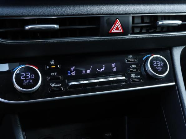 Hyundai Sonata VIII (DN8) с пробегом 2022 года, цена 2 710 000 рублей, 68300 км, седан, Автокод Объявления