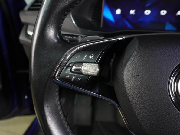 Skoda Octavia IV (A8) с пробегом 2020 года, цена 2 339 000 рублей, 118687 км, лифтбек, Автокод Объявления
