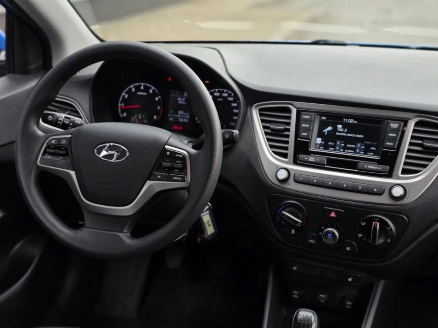 Hyundai Solaris II Санкт-Петербург  - изображение 13