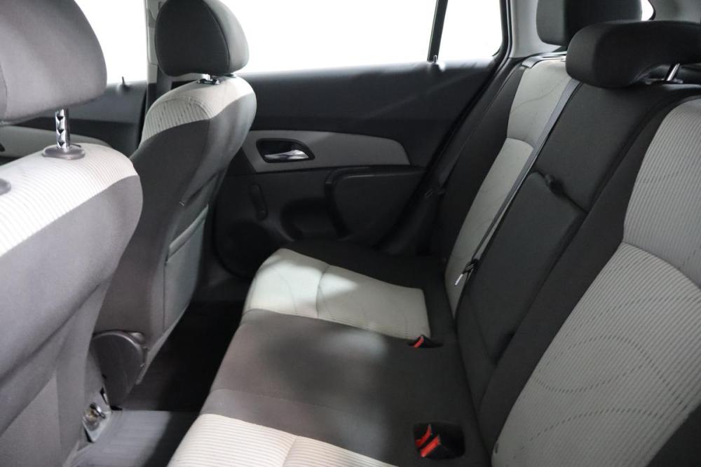 Chevrolet Cruze I Рестайлинг Санкт-Петербург  - изображение 13