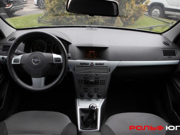 Opel Astra H Рестайлинг с пробегом 2010 года, цена 468 000 рублей, 245000 км, седан, Автокод Объявления