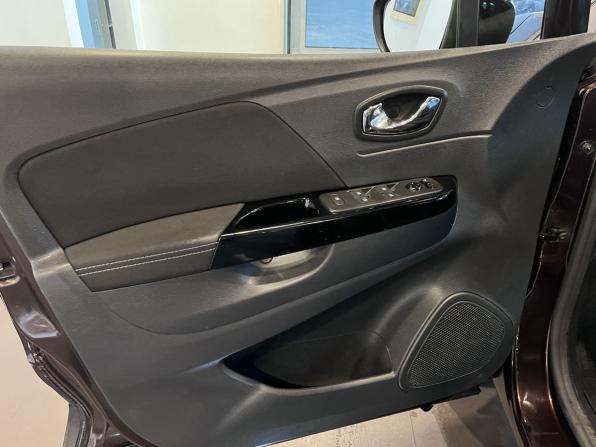 Renault Kaptur I с пробегом 2020 года, цена 1 570 000 рублей, 107600 км, внедорожник, Автокод Объявления