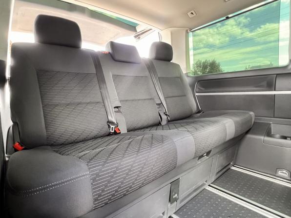 Volkswagen Multivan T5 Рестайлинг с пробегом 2013 года, цена 2 450 000 рублей, 220760 км, минивэн, Автокод Объявления