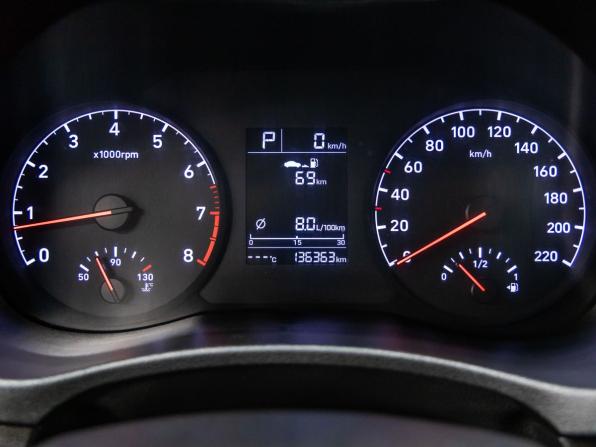 Hyundai Solaris II с пробегом 2018 года, цена 1 208 000 рублей, 136363 км, седан, Автокод Объявления