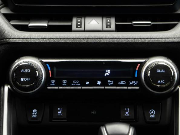 Toyota RAV4 V (XA50) с пробегом 2023 года, цена 3 449 000 рублей, 48989 км, внедорожник, Автокод Объявления