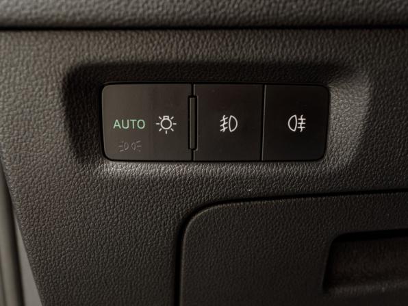 Skoda Octavia IV (A8) с пробегом 2021 года, цена 2 290 000 рублей, 106370 км, лифтбек, Автокод Объявления