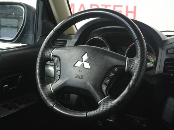 Mitsubishi Pajero IV Рестайлинг 1 с пробегом 2013 года, цена 2 198 000 рублей, 214000 км, внедорожник, Автокод Объявления