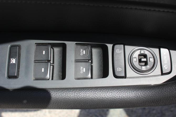 Hyundai Sonata VII (LF) Рестайлинг с пробегом 2019 года, цена 1 927 000 рублей, 101608 км, седан, Автокод Объявления