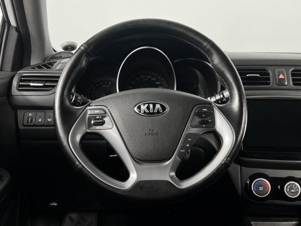 Kia Rio III Рестайлинг с пробегом 2016 года, цена 1 149 900 рублей, 94369 км, хэтчбек, Автокод Объявления