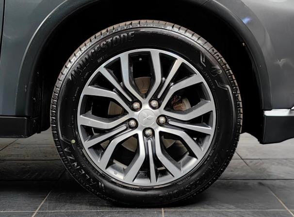 Mitsubishi Outlander III Рестайлинг 2 с пробегом 2018 года, цена 2 075 000 рублей, 131515 км, внедорожник, Автокод Объявления