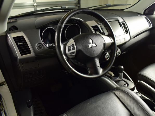 Mitsubishi Outlander II Рестайлинг с пробегом 2010 года, цена 1 285 995 рублей, 177280 км, внедорожник, Автокод Объявления
