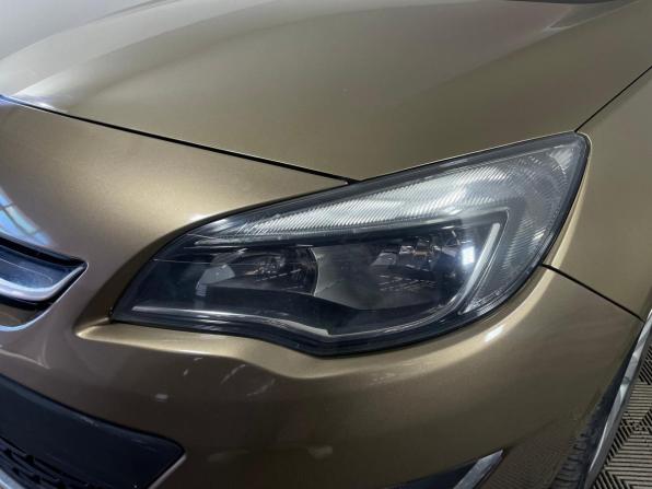Opel Astra J Рестайлинг с пробегом 2012 года, цена 899 000 рублей, 132075 км, седан, Автокод Объявления