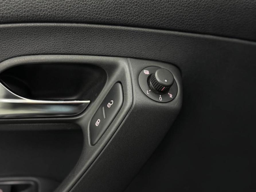Volkswagen Polo V Рестайлинг Казань  - изображение 12