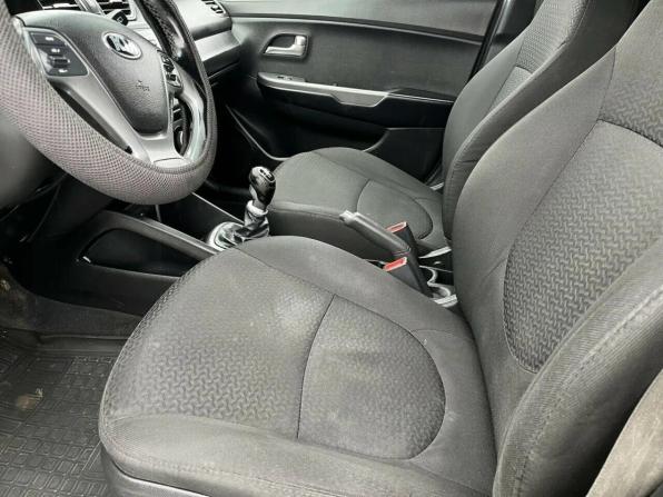 Kia Rio III Рестайлинг с пробегом 2016 года, цена 770 000 рублей, 222889 км, хэтчбек, Автокод Объявления