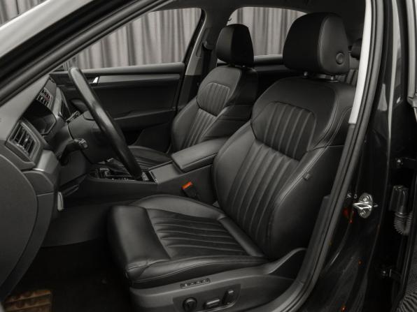 Skoda Superb III с пробегом 2018 года, цена 2 195 000 рублей, 99536 км, лифтбек, Автокод Объявления