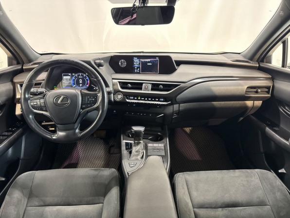 Lexus UX I с пробегом 2021 года, цена 3 050 000 рублей, 78484 км, внедорожник, Автокод Объявления