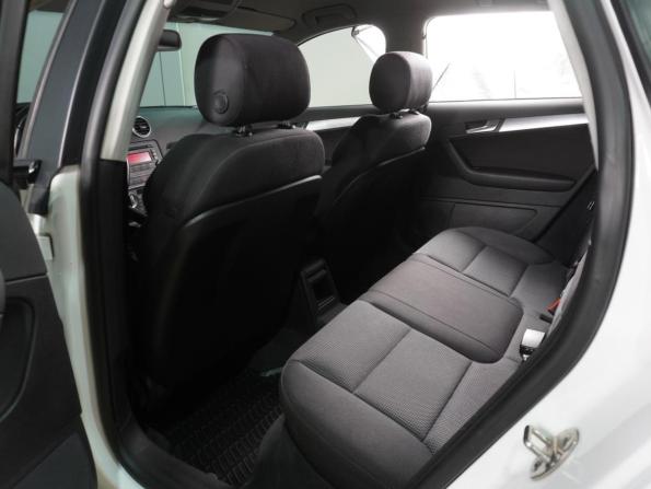 Audi A3 II (8P) Рестайлинг 2 с пробегом 2009 года, цена 999 000 рублей, 127735 км, хэтчбек, Автокод Объявления