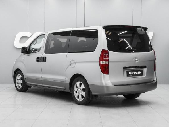 Hyundai Grand Starex I с пробегом 2013 года, цена 2 280 000 рублей, 133502 км, минивэн, Автокод Объявления
