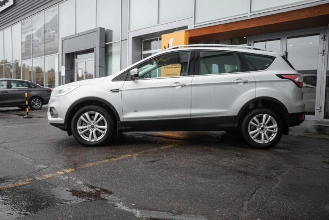 Ford Kuga II Рестайлинг с пробегом 2018 года, цена 1 698 000 рублей, 106122 км, внедорожник, Автокод Объявления