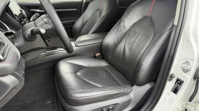 Toyota Camry VIII (XV70) Рестайлинг с пробегом 2021 года, цена 3 050 000 рублей, 114809 км, седан, Автокод Объявления