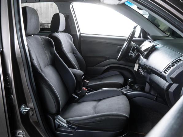 Mitsubishi Outlander II Рестайлинг с пробегом 2010 года, цена 970 000 рублей, 276000 км, внедорожник, Автокод Объявления
