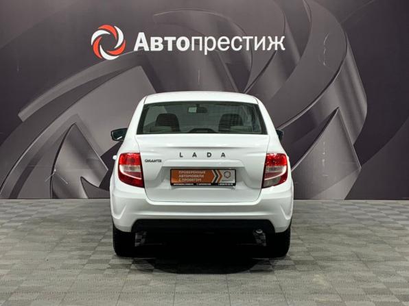 Lada (ВАЗ) Granta I Рестайлинг с пробегом 2022 года, цена 645 000 рублей, 74000 км, седан, Автокод Объявления