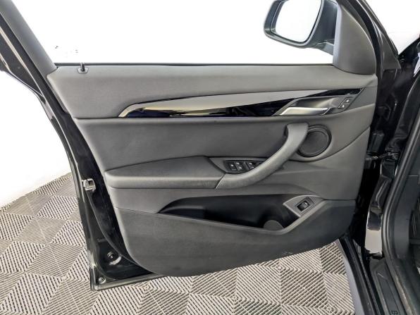 BMW X1 II (F48) Рестайлинг с пробегом 2021 года, цена 3 570 000 рублей, 78493 км, внедорожник, Автокод Объявления