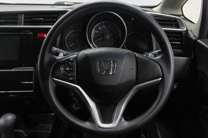 Honda Fit III с пробегом 2014 года, цена 999 000 рублей, 133000 км, хэтчбек, Автокод Объявления