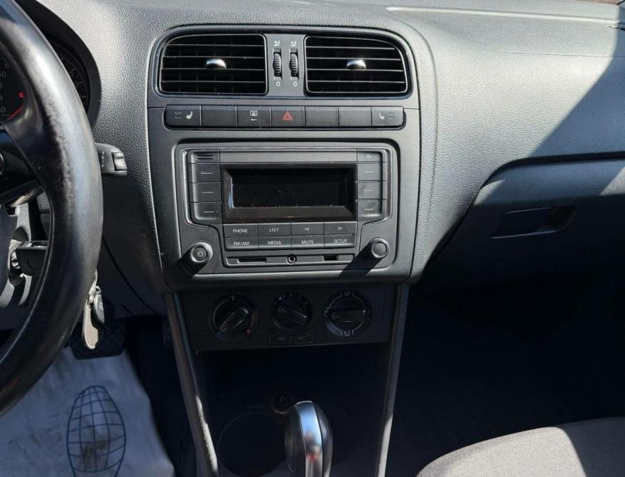 Volkswagen Polo V Рестайлинг Оренбург  - изображение 11
