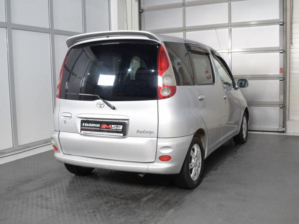 Toyota FunCargo с пробегом 2001 года, цена 383 999 рублей, 421552 км, компактвэн, Автокод Объявления