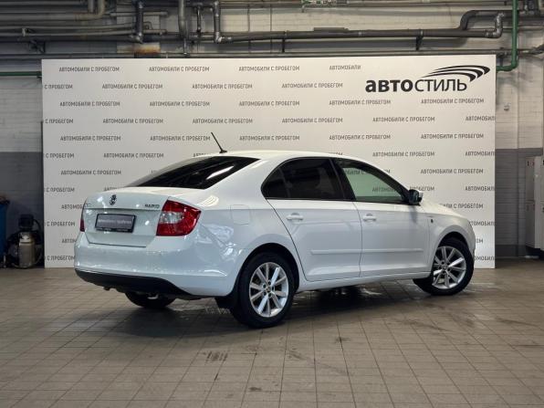 Skoda Rapid I с пробегом 2016 года, цена 1 049 000 рублей, 115680 км, лифтбек, Автокод Объявления