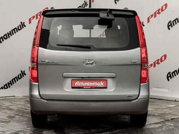 Hyundai Grand Starex I Рестайлинг с пробегом 2017 года, цена 2 650 000 рублей, 144259 км, минивэн, Автокод Объявления