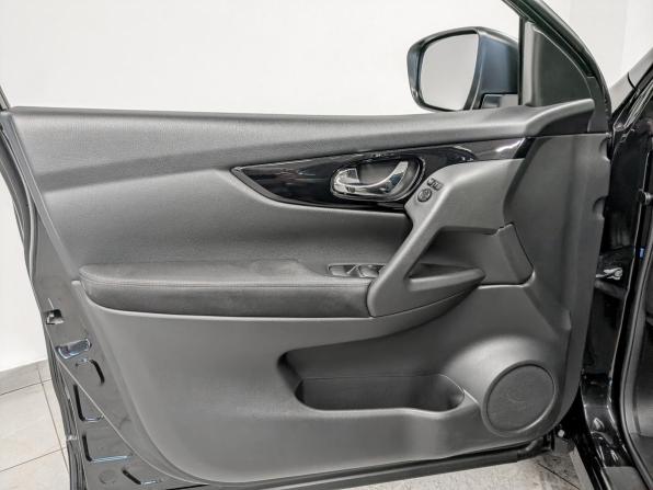 Nissan Qashqai II с пробегом 2018 года, цена 1 825 000 рублей, 132592 км, внедорожник, Автокод Объявления