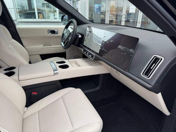 Новый Li Auto (Lixiang) L9 I Рестайлинг 2025 года, цена 8 700 000 рублей, внедорожник, Автокод Объявления