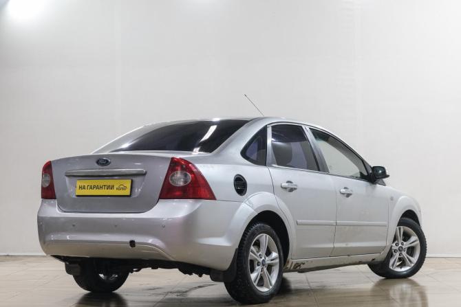 Ford Focus II с пробегом 2007 года, цена 269 000 рублей, 323500 км, седан, Автокод Объявления