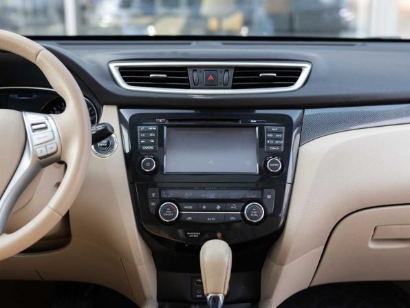 Nissan X-Trail III с пробегом 2015 года, цена 1 680 000 рублей, 228558 км, внедорожник, Автокод Объявления