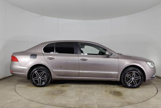 Skoda Superb II с пробегом 2013 года, цена 920 000 рублей, 275970 км, лифтбек, Автокод Объявления