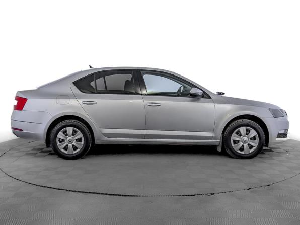 Skoda Octavia III (A7) Рестайлинг с пробегом 2019 года, цена 1 800 000 рублей, 114143 км, лифтбек, Автокод Объявления