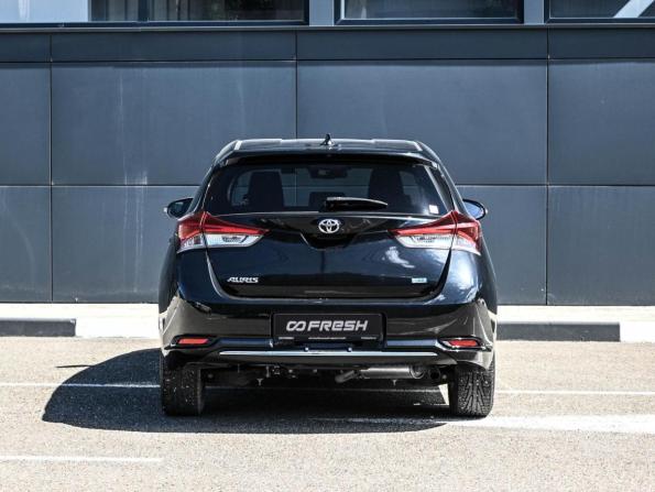 Toyota Auris II Рестайлинг с пробегом 2017 года, цена 1 574 000 рублей, 72785 км, хэтчбек, Автокод Объявления