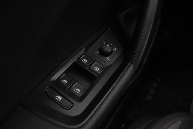 Volkswagen Taos I с пробегом 2021 года, цена 3 180 000 рублей, 43496 км, внедорожник, Автокод Объявления
