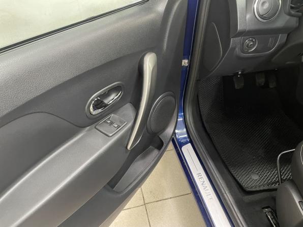 Renault Logan II с пробегом 2017 года, цена 849 000 рублей, 80158 км, седан, Автокод Объявления