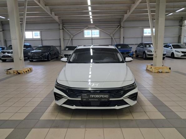 Hyundai Elantra VII (CN7) Рестайлинг с пробегом 2024 года, цена 2 350 000 рублей, 21000 км, седан, Автокод Объявления