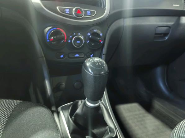 Hyundai Solaris I с пробегом 2011 года, цена 650 000 рублей, 133650 км, седан, Автокод Объявления