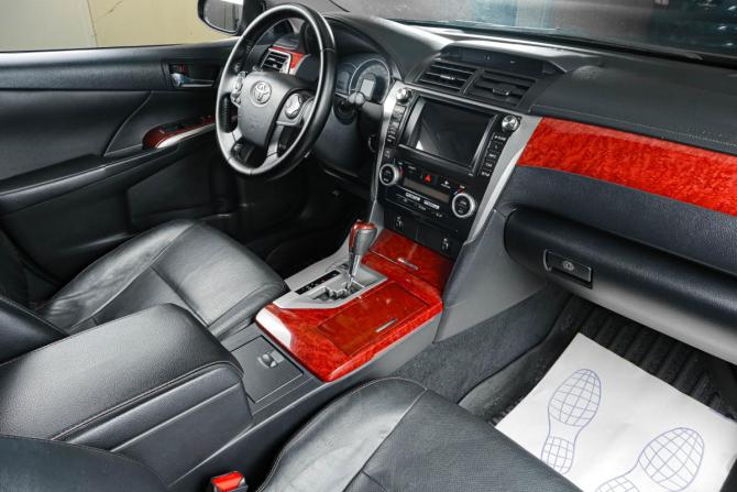 Toyota Camry VII (XV50) с пробегом 2012 года, цена 1 759 000 рублей, 160000 км, седан, Автокод Объявления